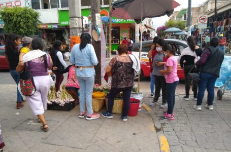 Regresan ambulantes a las calles del centro de Tehuacán