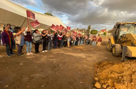 Ariadna Ayala inicia rehabilitación del Parque de la Felicidad de la colonia San Alfonso, ahora será multideportivo.