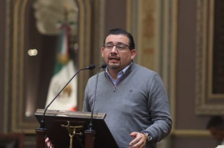 Las contradicciones de Eduardo Alcántara
