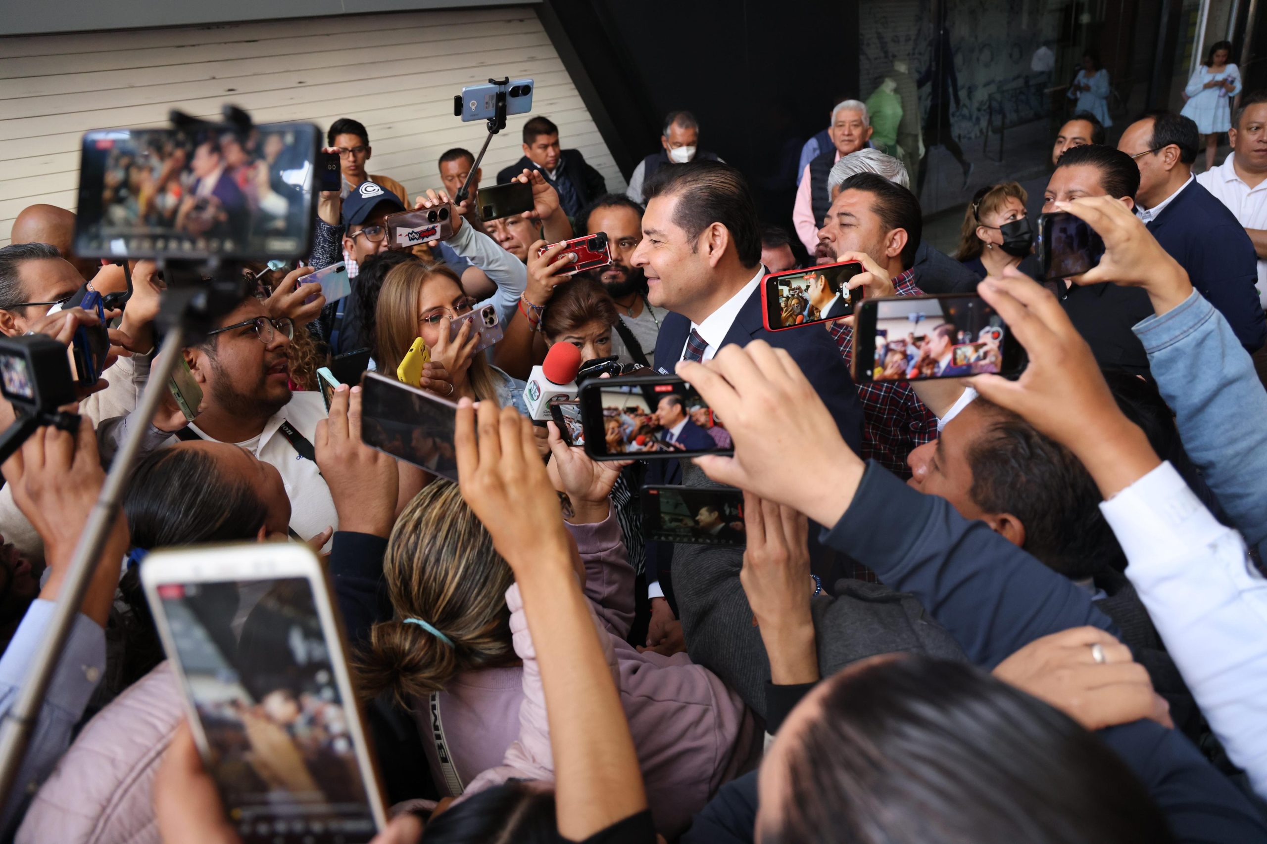 Alejandro Armenta dialoga sobre «Paz, Seguridad y Justicia» para regresarle al pueblo la tranquilidad