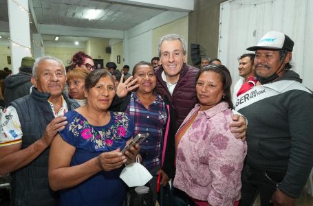 Describen vecinas y vecinos principales necesidades de las colonias del sur a Pepe Chedraui