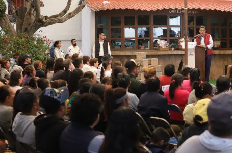 Llama Sergio Salomón a ediles entrantes y salientes a desarrollar transiciones en paz