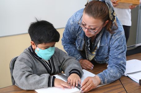 Capacita SEP a más de 200 docentes de educación especial