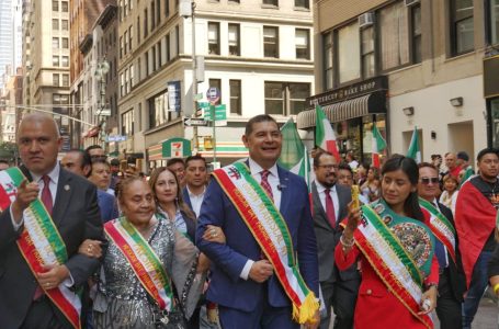 Armenta es aclamado como el Gobernador del Pueblo por migrantes en Nueva York