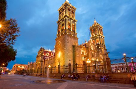 Recuerdan a Rafael Moreno Valle y Martha Erika Alonso, con misa