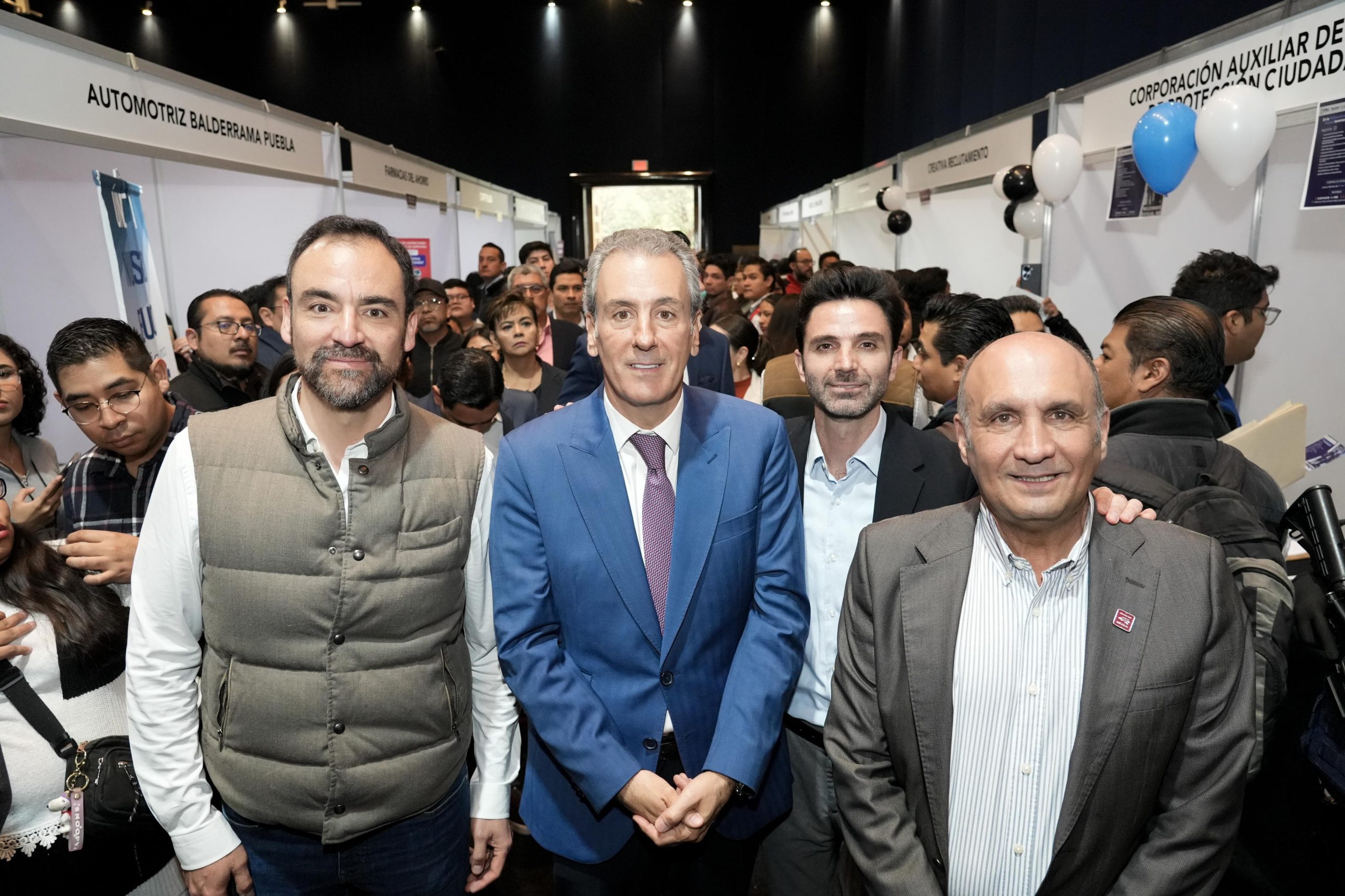 Con éxito, el Gobierno de la Ciudad llevó a cabo la 1ra Feria de Empleo en la capital