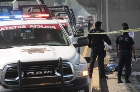 Ejecutado es abandonado en la federal México – Puebla con narcomensaje