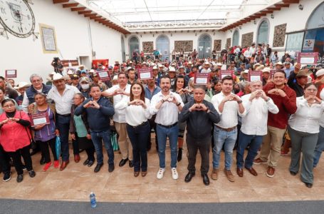 Con sensibilidad y justicia social, Gobierno apoya a productores afectados por heladas