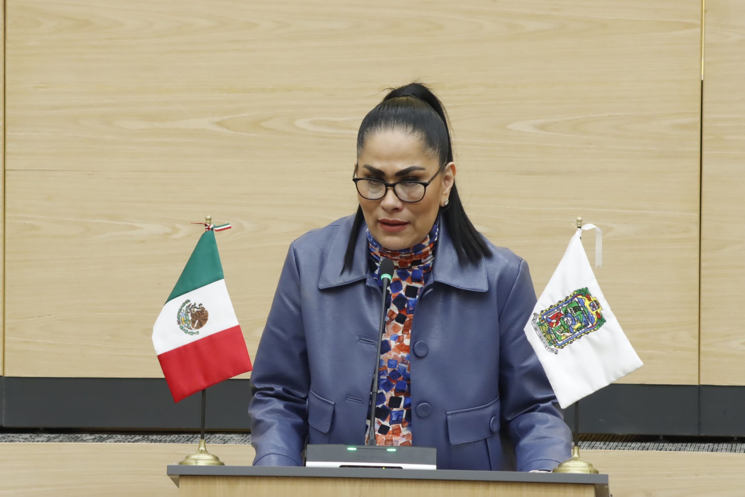 Impulsan en el Congreso iniciativa para sancionar a quien exalte imágenes de narcotraficantes en eventos masivos