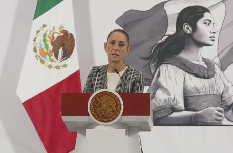 Claudia Sheinbaum aboga por el diálogo con la CNTE ante bloqueo de palacio nacional.