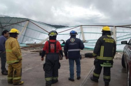 Gobierno de Puebla atiende de forma inmediata a afectados por tornado en Chignahuapan