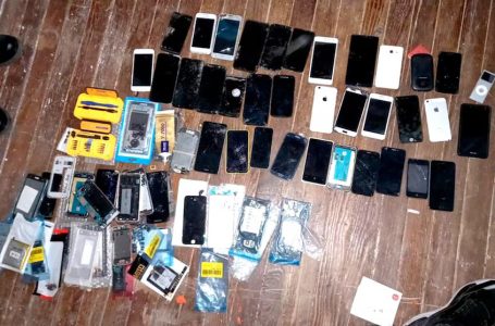 Sigue el robo de celulares en almacenes de la capital poblana