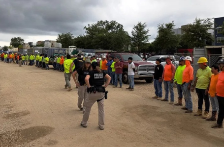 Redada del ICE en obra de construcción en Florida deja más de 100 detenidos