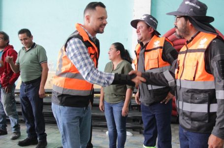 Entregó Gobierno de la Ciudad uniformes a personal operativo de la Secretaría de Movilidad e Infraestructura