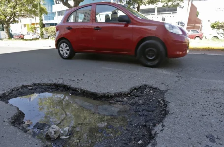 Inicia el “Bachetón por Amor a Puebla” en Puebla: más de 200 mil baches serán reparados por el gobierno estatal.