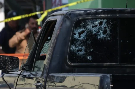 Acribillan a un hombre en Tecamachalco, mientras estaba a bordo de una camioneta