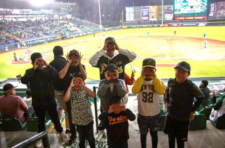 Niñas y niños de juntas auxiliares disfrutan del beisbol con IMDP y Pericos de Puebla