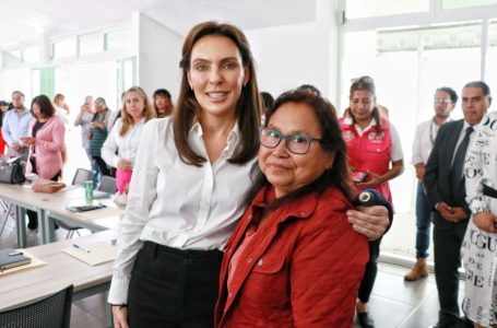 Capacita SMDIF en materia jurídica a presidentas de los subsistemas de juntas auxiliares