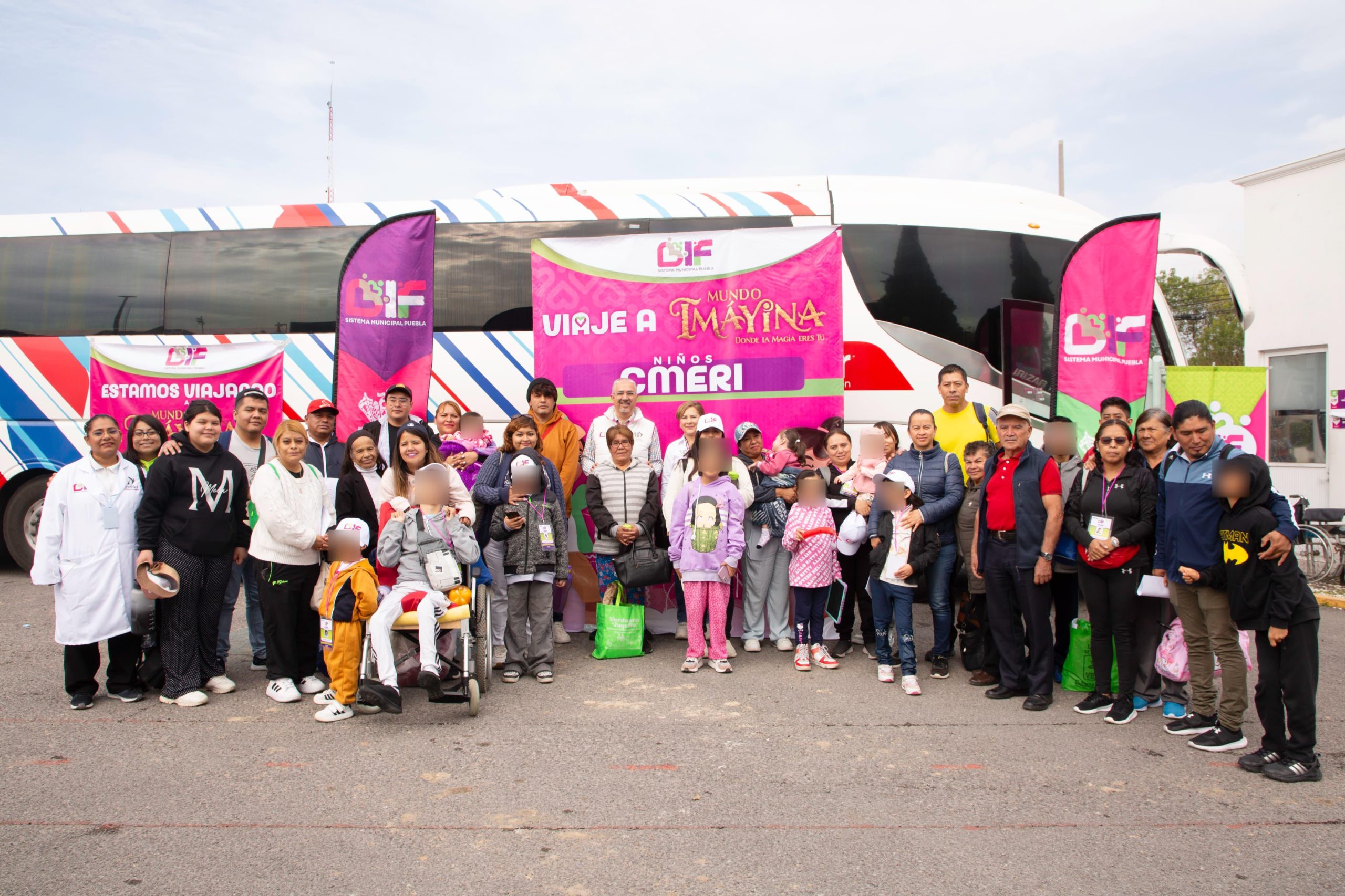 Continúa DIF Puebla Capital sumando alegrías con viaje a Mundo Imáyina
