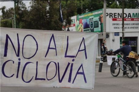 Se mantiene protesta contra ciclovía en el sur de la ciudad de Puebla
