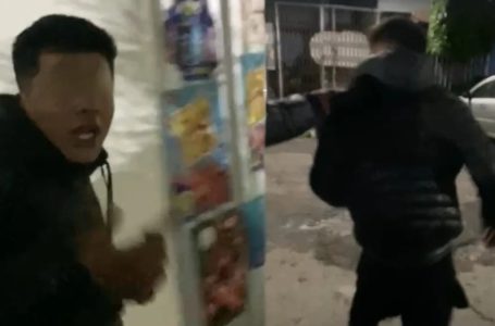 En Texmelucan habitantes someten y golpean a ladrón de computadoras de vehículos