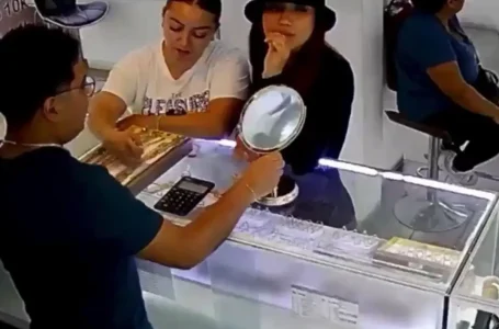 Robo a centro joyero en la ciudad de Puebla