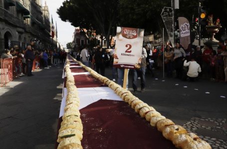 DIF Puebla Capital buscará superar récord Guinness con rosca de Reyes monumental