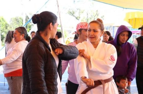 Gobierno de Puebla impulsa autonomía de las mujeres en Acajete