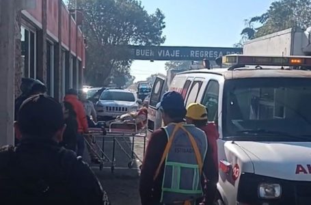 Balean a mujer durante asalto en el tianguis de Texmelucan