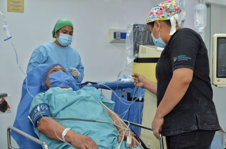 Gobierno de Pepe Chedraui acompaña en la rehabilitación a las personas beneficiadas con cirugía de cataratas