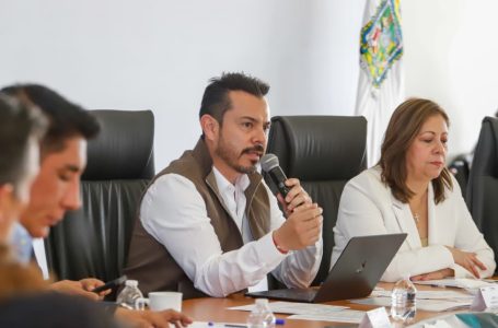 García Parra; califica a panistas de hipócritas y de mente flaca