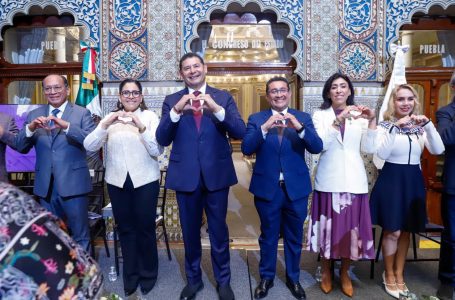 Gobierno Estatal y Congreso reconocen legado femenino con Salón Elena Garro
