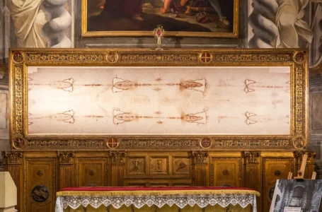 Réplica de la Sábana Santa estará en Puebla durante la Semana Mayor