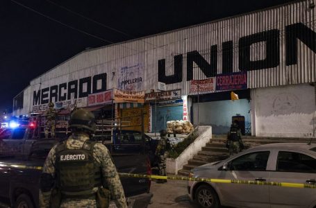 Operativo en el mercado Unión de Puebla