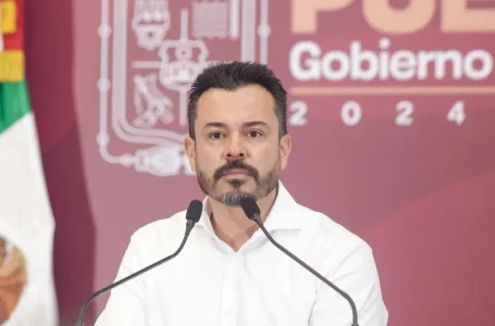 García Parra explica pormenores del Cablebús