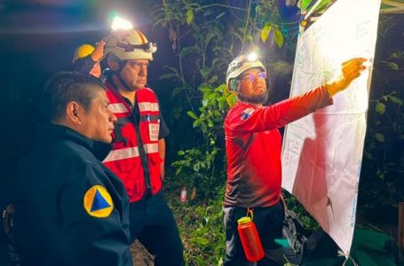 Por tercer día consecutivo se mantiene búsqueda en Gruta de Chichicazapa