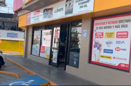 Asaltan Oxxo en la colonia Bugambilias de Puebla
