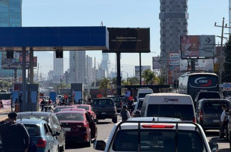 Por joven desaparecida en Santa Clara Ocoyucan cierran la Vía Atlixcáyotl