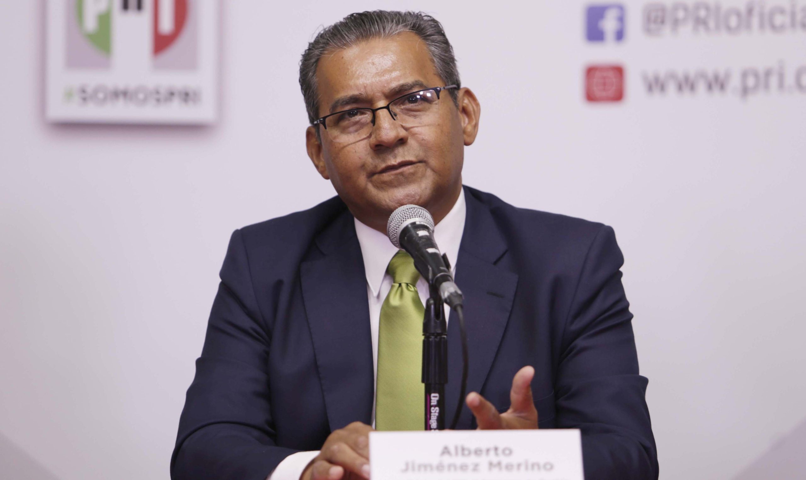 Alberto Jiménez Merino perfila para encabezar Concejo de Acatlán