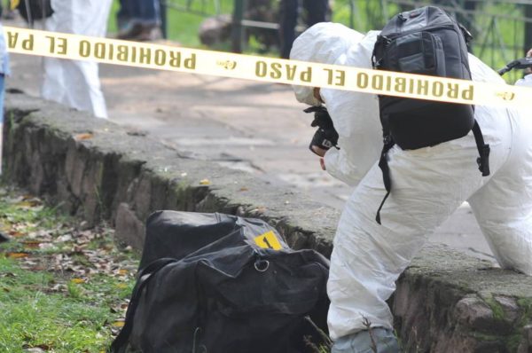 Localizan cadáver de mujer decapitado y con huellas de violencia en Teteles